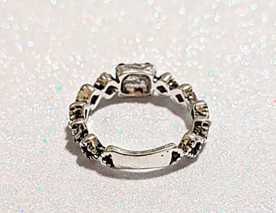 **NEW ARRIVAL** Size 6½ BLACK "CHECKERBOARD" STYLE RING with 9 Black Stones & "Wraparound Circles" Style Band on...