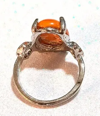 **NEW ARRIVAL** Size 5¼ ORANGE & BEIGE "Mottled" Oval Cabochon 4-Prong Stone RING1 with a "3 DOTS" Band in a...