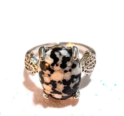 **NEW ARRIVAL** Size 5¼ BLACK & WHITE "Mottled" Oval Cabochon 4-Prong Stone RING2 with a "3 DOTS" Band in a...