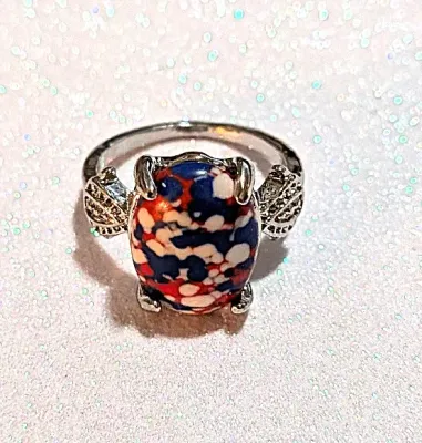 **NEW ARRIVAL** Size 5½ RED, WHITE & BLUE "Mottled" Oval Cabochon 4-Prong Stone RING1 with a "3 DOTS" Band in a...