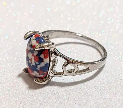 **NEW ARRIVAL** Size 9½ RED, WHITE and BLUE "Mottled" Oval Cabochon 4-Prong Stone RING with a "CIRCLE in the MIDDLE"...