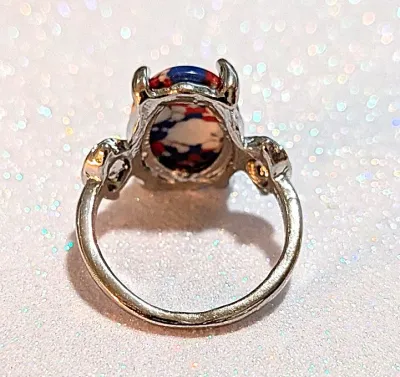 **NEW ARRIVAL** Size 5½ RED, WHITE & BLUE "Mottled" Oval Cabochon 4-Prong Stone RING1 with a "3 DOTS" Band in a...