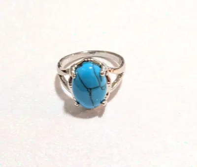**NEW ARRIVAL** SIZE 9, Turquoise-Style Cabochon Ring in Silver Tone (4.5g)