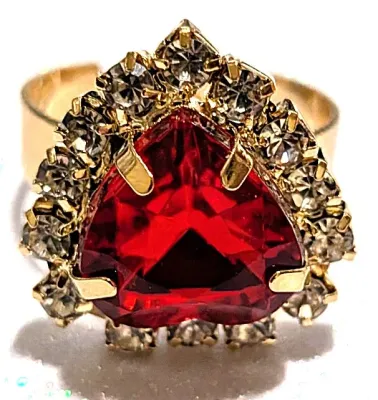 **NEW ARRIVAL** Size 8½ RED HEART RING with 14 Jeweled Clear Stones Surround 4-Prong on an ADJUSTABLE SPLIT BAND on a Gold Tone Setting...