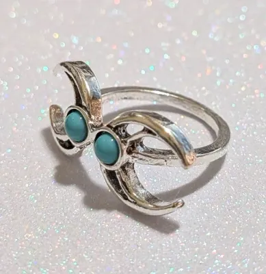 **NEW ARRIVAL** Size 6½ DOUBLE BLUE TURQUOISE" STYLE ROUND STONES RING with Side OPEN LOOPS Band on a Silver Tone Setting (3.3g)