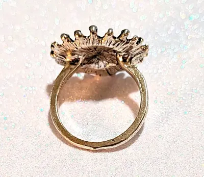 **NEW ARRIVAL** SIZE 6 Sunflower Ring in Silver Tone (2.5g)