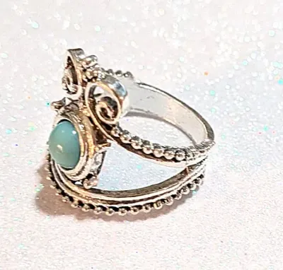 **NEW ARRIVAL** Size 8½ "CROWN" Style BLUE TURQUOISE RING with Single Round Stone and Top Swirls Setting on a...