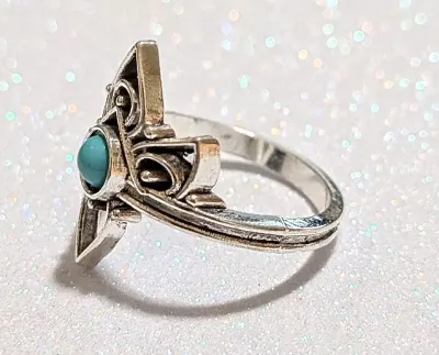 **NEW ARRIVAL** Size 7¼ Small BLUE ROUND Half-Globe TURQUOISE STYLE RING with "Pointed Crown" Style on a Silver Tone Setting...