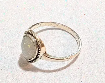 **NEW ARRIVAL** Size 8½ WHITE IRIDESCENT TEARDROP STYLE RING with "Curled Rope" Surround on a Silver Tone Setting (1.8g)