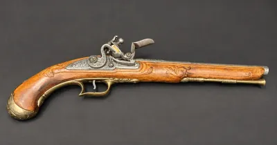 18TH-CENTRY STYLE DECORATIVE FLINTLOCK PISTOL REPLICA