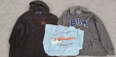 B.U.M EQUIPMENT JACKETS & SLACK BEY FESTIVAL SHIRT SIGNED BY CYRIL PAHINUI