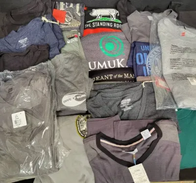 MEN'S GRAPHIC T-SHIRTS