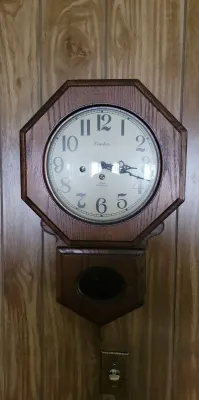 VINTAGE LINDEN 8-DAY WESTMINSTER WALL CLOCK