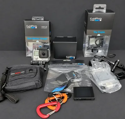 GO PRO CAMERA WITH ACCESSORIES 
