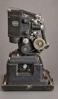 THE AMPRO PRECISION PROJECTOR 