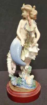 "BENEATH THE WAVES" COLOR LLADRO (BROKEN)