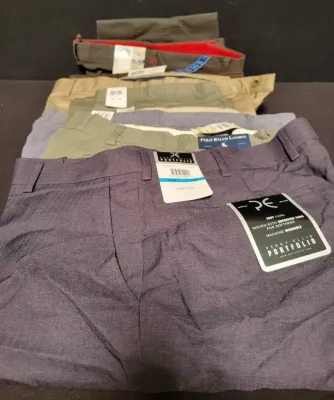 COLLECTION OF MEN'S DOCKERS PANTS