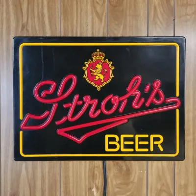STROH'S BEER NEON LIGHT