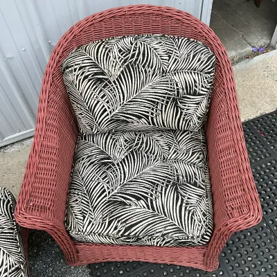 3610 3-Piece Vintage Coral Wicker / Rattan Lounge Chair & Ottoman Set with Palm Leaf Cushions