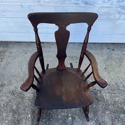 3698 Vintage Willson Chair Co. Wooden Rocking Chair