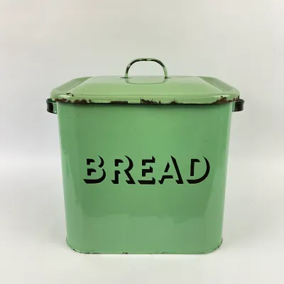 3609 Vintage Green Enamel Metal Bread Box with Lid – Stenciled “BREAD”