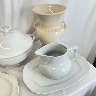 Assorted White & Cream Ceramic Tableware & Decorative Pieces