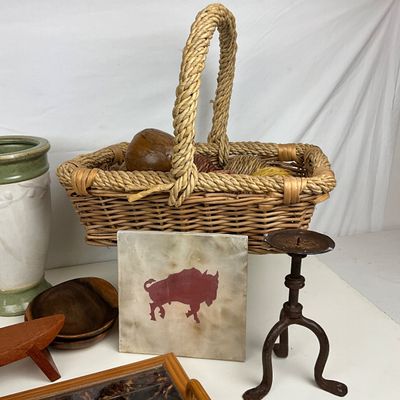 3622 18-Piece Rustic Farmhouse & Garden Décor Lot