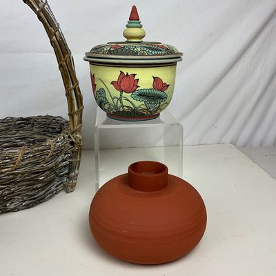 3624 4-Piece Pottery & Woven Basket Decorative Lot