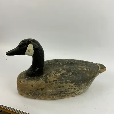 3651 Vintage Hand-Carved Canada Goose Hunting Decoy – Weathered Paint