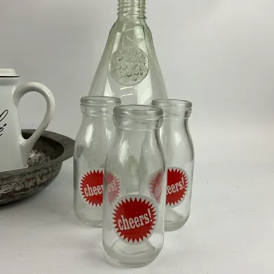 3641 Vintage Café & Milk Bottle Kitchen Décor Lot with Wire Carrier