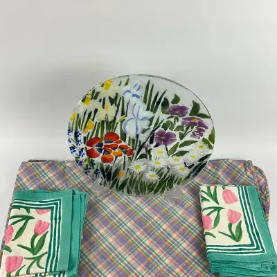 3623 Floral Table Linen Lot with 15" Art Glass Floral Plate