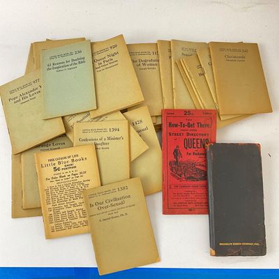Vintage Jack Daniel's Tin with Haldeman-Julius Little Blue Books