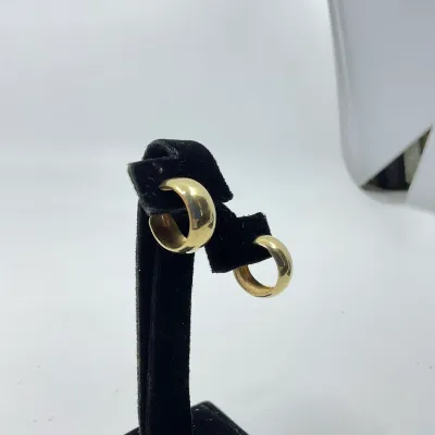 3016 14K Yellow Gold Wide Huggie Hoop Earrings – 3.3g