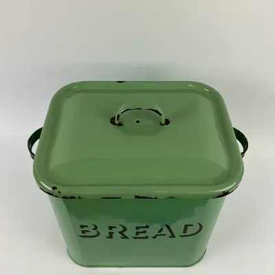 3609 Vintage Green Enamel Metal Bread Box with Lid – Stenciled “BREAD”