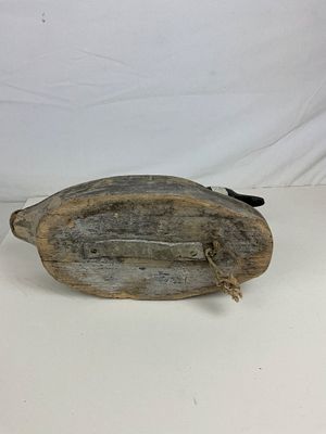 3651 Vintage Hand-Carved Canada Goose Hunting Decoy – Weathered Paint