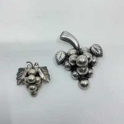 3024 Pair Mexican Sterling Silver Grape Cluster Brooches – 24.4g Total