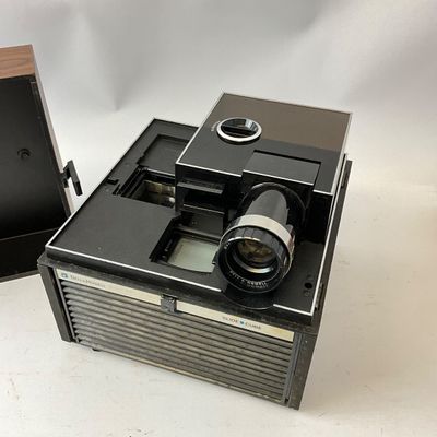 Vintage Bell & Howell Slide Cube Projector with Cartridges and Storage Case