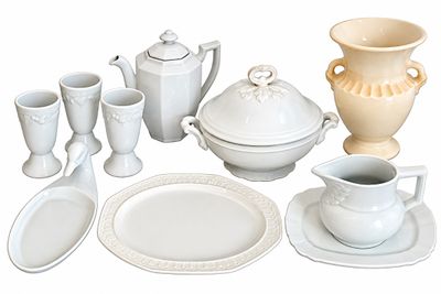 Assorted White & Cream Ceramic Tableware & Decorative Pieces