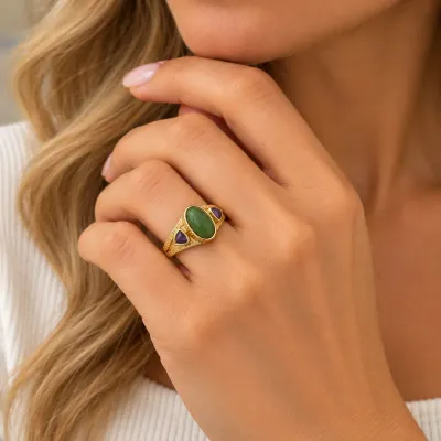 3013 18K Yellow Gold Jade & Amethyst Ring – Size 6, 5.4g