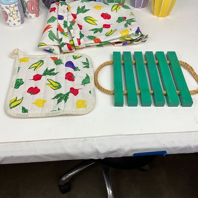 3634 Colorful Kitchen & Tabletop Décor Lot with Pitcher & Salt/Pepper Shakers