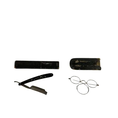 Antique Wm. Elliot & Co. Straight Razor & Dr. Kahn Spectacles with Cases