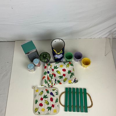 3634 Colorful Kitchen & Tabletop Décor Lot with Pitcher & Salt/Pepper Shakers
