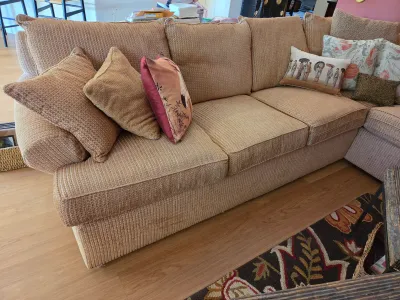 Sale Photo Thumbnail #117