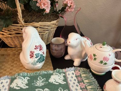 EASTER AND OTHER DINING TABLE DECORATIONS