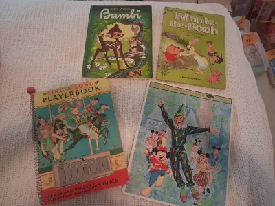 WALT DISNEY PRODUCTION MICKEY MOUSE PUZZLE, SING A LONG MUSIC BOOK