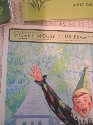 WALT DISNEY PRODUCTION MICKEY MOUSE PUZZLE, SING A LONG MUSIC BOOK