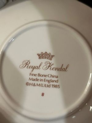 ROYAL KENDAL FINE BONE CHINA PLATES,, GREEN & RED COLORED WATER GOBLETS AND PLATES & MORE