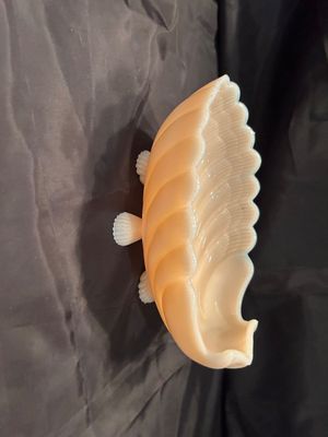 VINTAGE MCCOY POTTERY PEACH COLORED 1940S VASE & CAMBRIDGE CROWN TUSCAN PINK MILK GLASS FOOTED SEASHELL BOWL