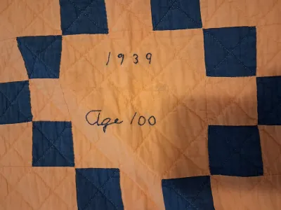 1939 HAND STITCHED QUEEN SIZE QUILT