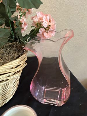 EASTER AND OTHER DINING TABLE DECORATIONS